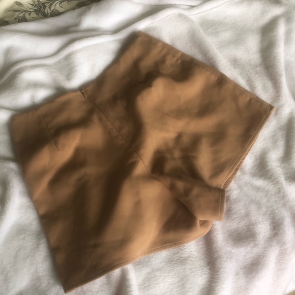 FOREVER 21 Tan Asymmetrical Skort - Picture 3 of 5